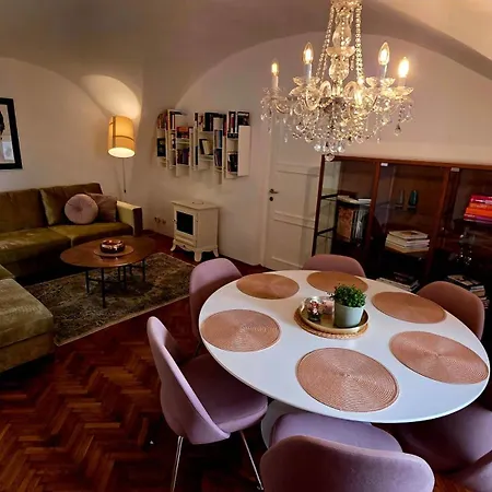 Apartment Golden Spur - Old Town