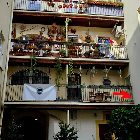 Golden Spur - Old Town Apartment