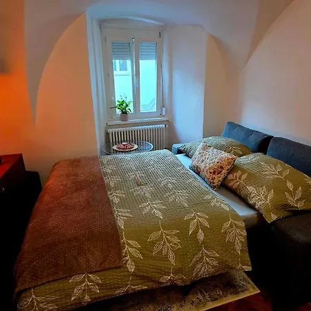 Apartment Golden Spur - Old Town Bratislava